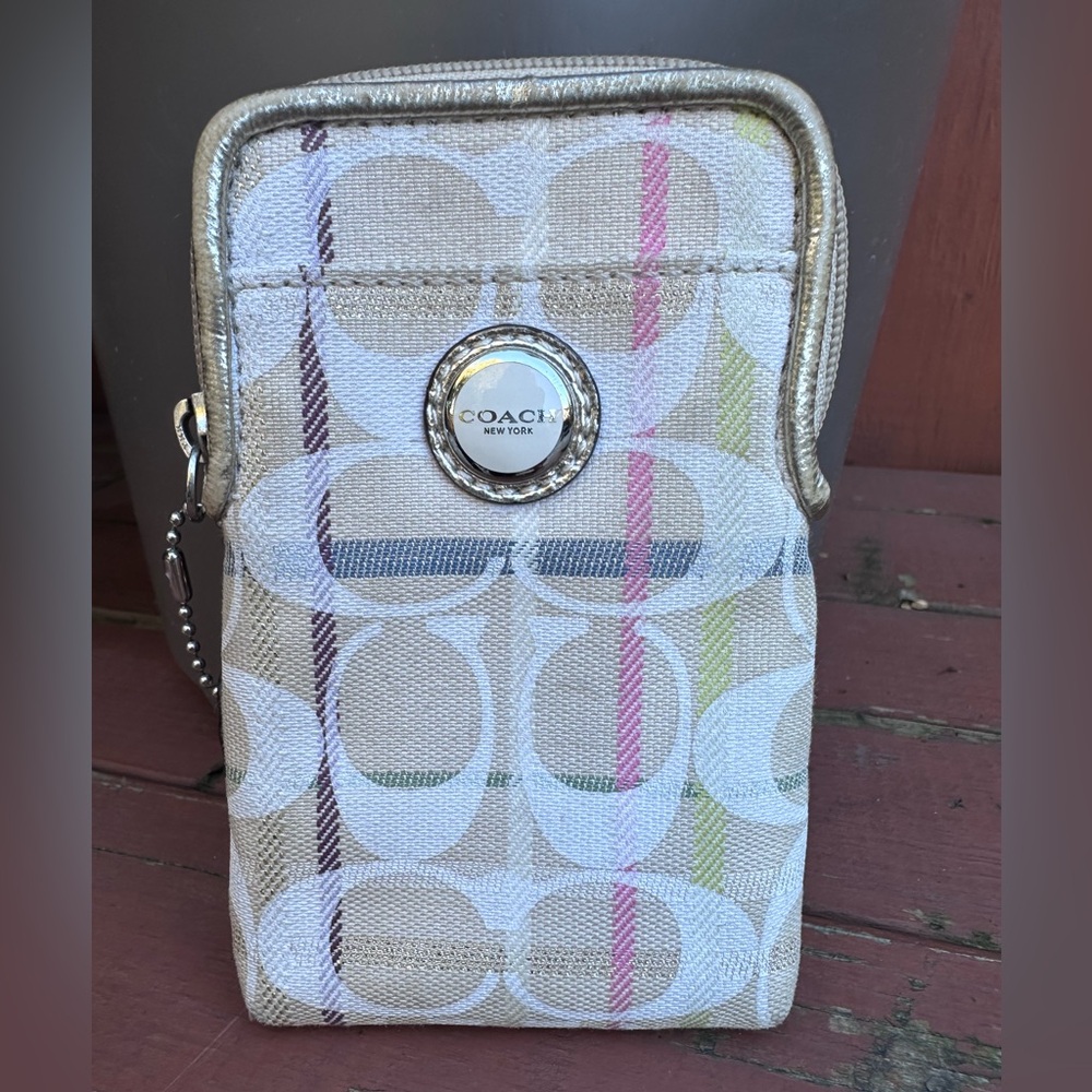 Coach New York Wristlet (missing strap) Vintage
